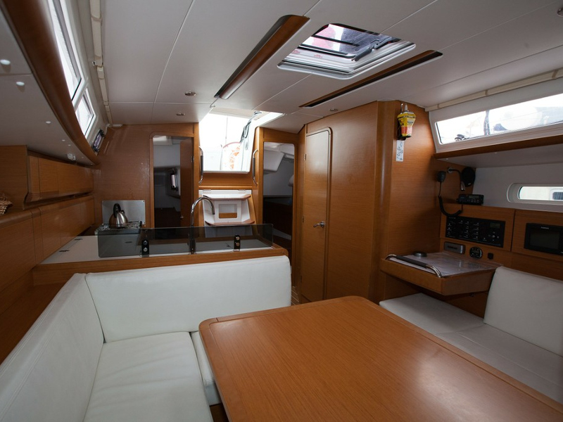 Immagine Sun Odyssey 379