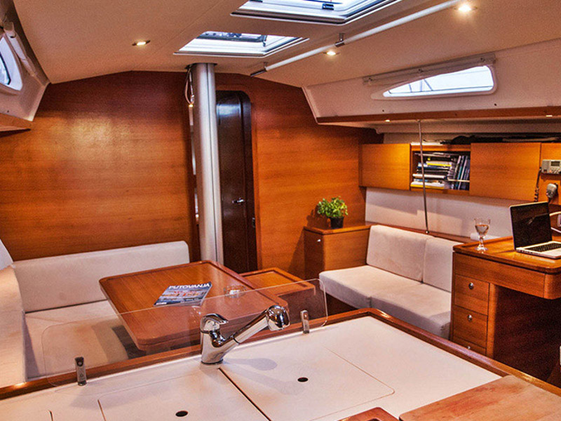 Immagine Salona 44 Performance