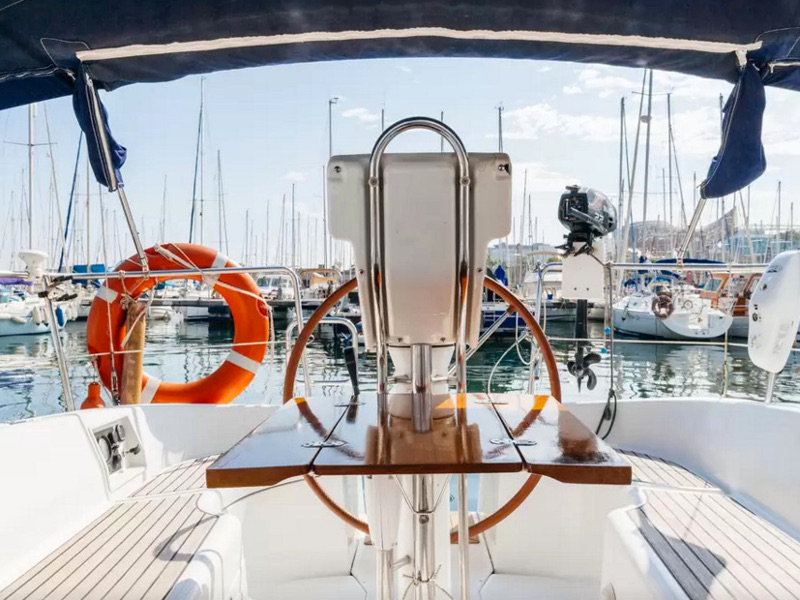 Immagine Beneteau Oceanis 323