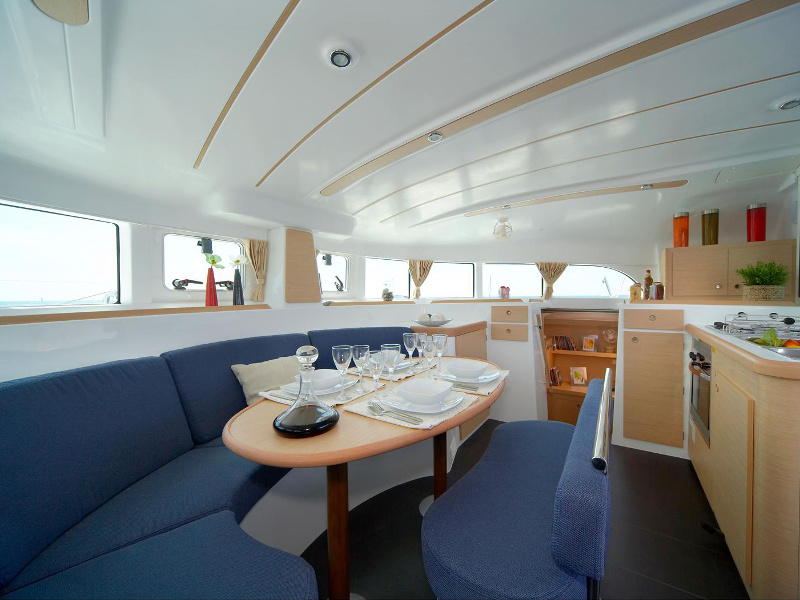 Immagine Lagoon 380