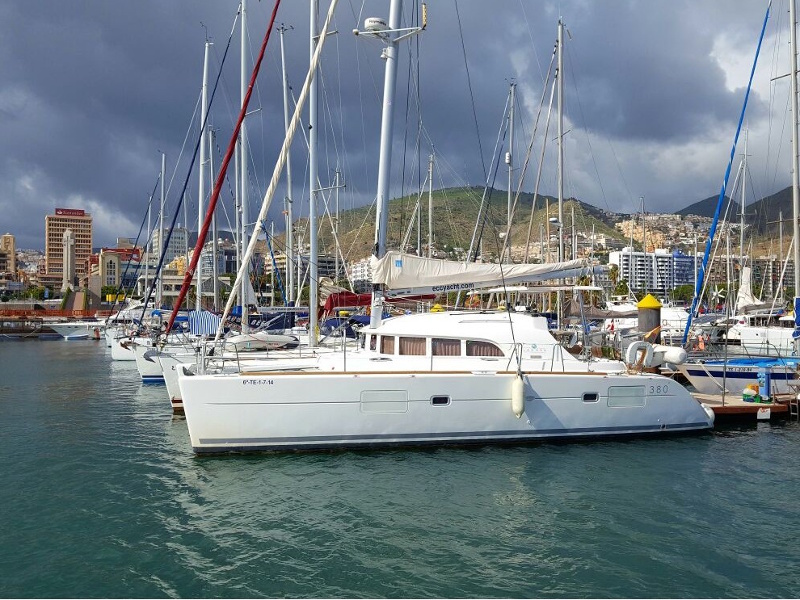 Immagine Lagoon 380