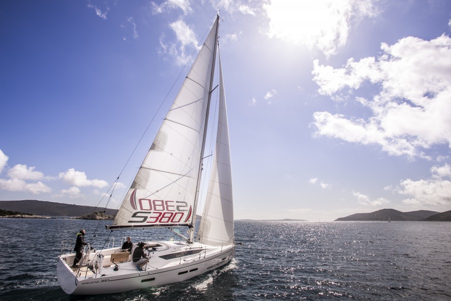 Immagine Salona 380 Performance