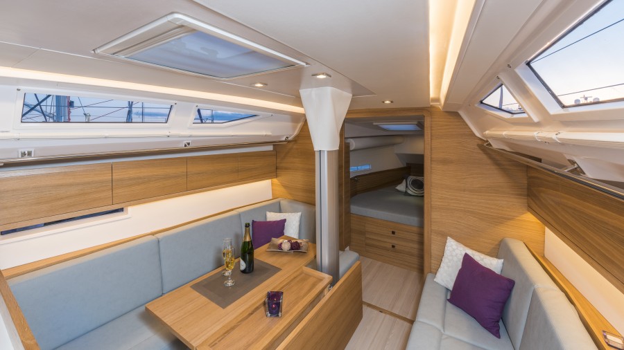 Immagine Salona 380 Performance